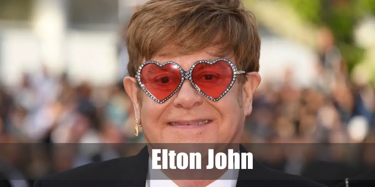 Elton John Recreates His Iconic 1970s Bedazzled Dodgers Look